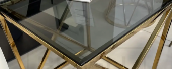 Стол журнальный Signal LIAM 60x60xh45 копченое стекло/золотой